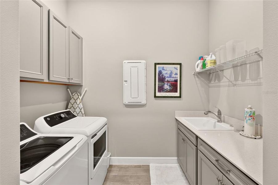 Furnished interior view inside a new home in , Ocala (Image 37).