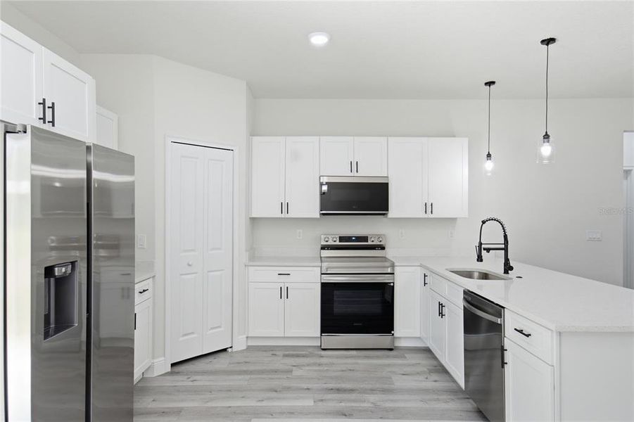 Furnished interior view inside a new home in , Dunnellon (Image 4).
