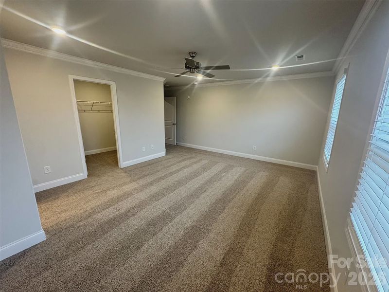 Spacious, unfurnished interior of a new home in Pine Trace, Gastonia (Image 17). Spacious, unfurnished interior of a new home in Pine Trace, Gastonia (Image 17).
