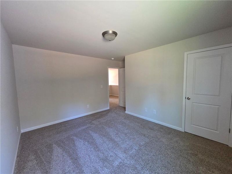 Spacious, unfurnished interior of a new home in River Meadows, Bethlehem (Image 23).