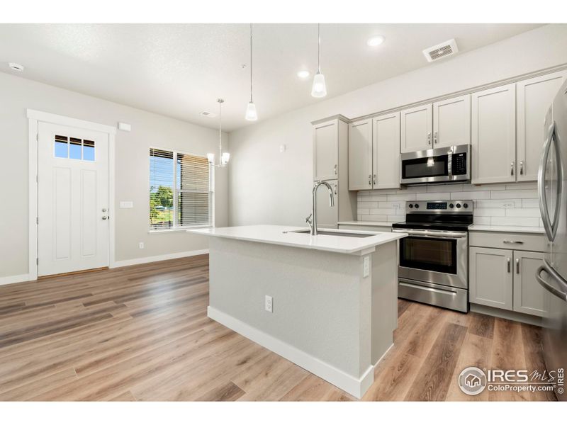 Kitchen- Designer finishes throughout!