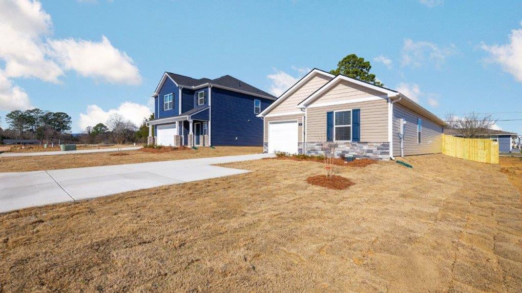 Image 21 of a home in Evergreen Landing.