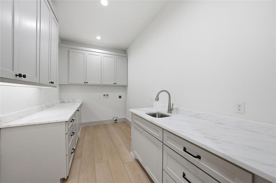 Furnished interior view inside a new home in , Mabank (Image 11). Furnished interior view inside a new home in , Mabank (Image 11).