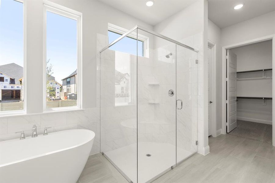 22. 3208 Patterson - Bath (2)