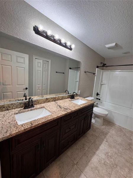Furnished interior view inside a new home in , Ocala (Image 9).
