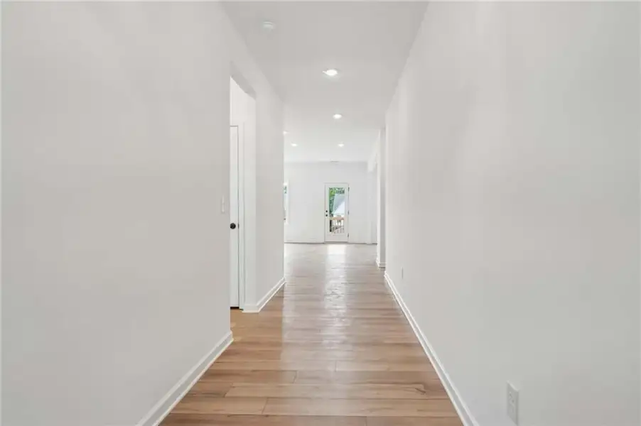 Spacious, unfurnished interior of a new home in Arbors at Richland Creek, Buford (Image 21).