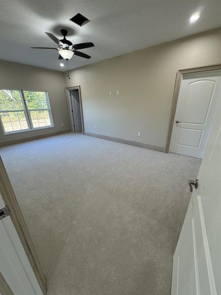 Spacious, unfurnished interior of a new home in , Okeechobee (Image 37).