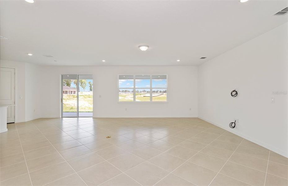 Spacious, unfurnished interior of a new home in Spencer Glen, Riverview (Image 14).