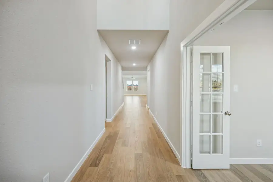Entryway in the Wimbledon home plan by Trophy Signature Homes – REPRESENTATIVE PHOTO Entryway in the Wimbledon home plan by Trophy Signature Homes – REPRESENTATIVE PHOTO