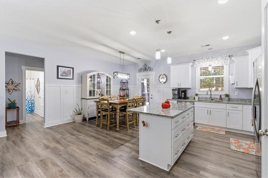 Furnished interior view inside a new home in , Cedartown (Image 12).