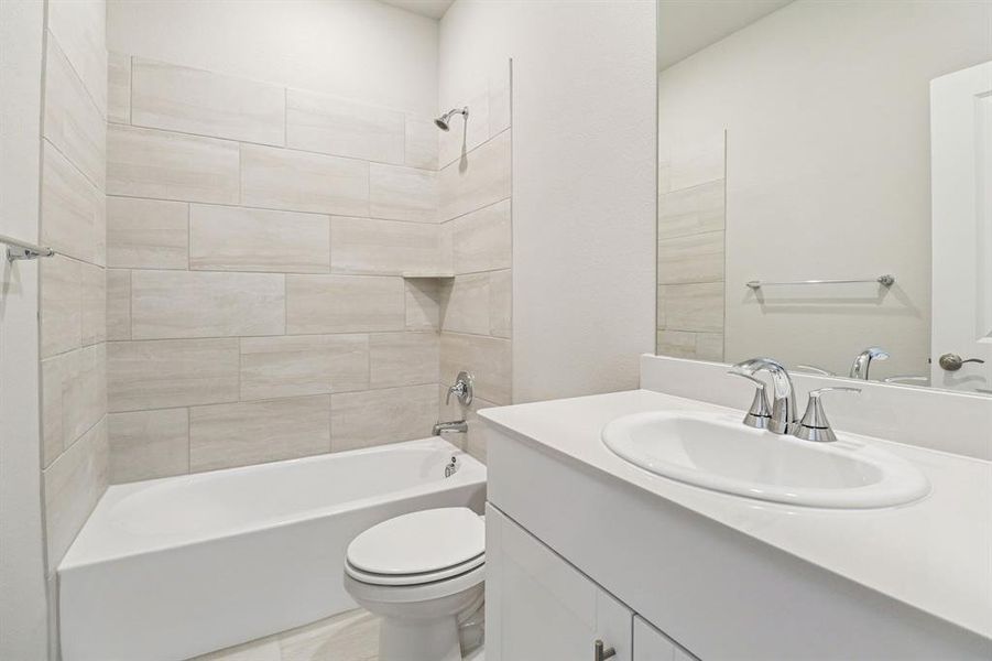 Photo is not of the actual home, but is an inspirational photo of builder’s model home and may depict options, furnishings, and/or decorator features that are not included.