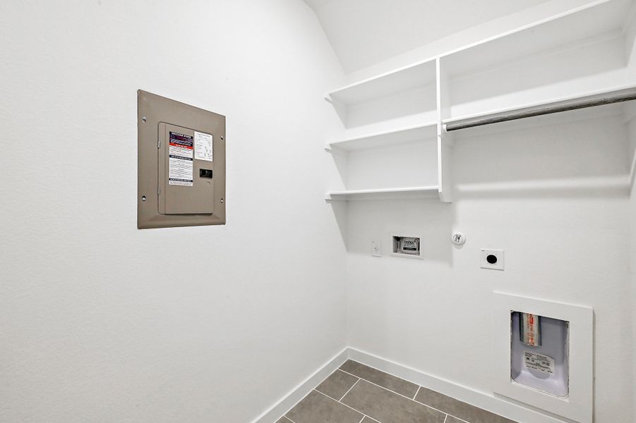 Spacious, unfurnished interior of a new home in Prairie Winds, Hutto (Image 25). Spacious, unfurnished interior of a new home in Prairie Winds, Hutto (Image 25).