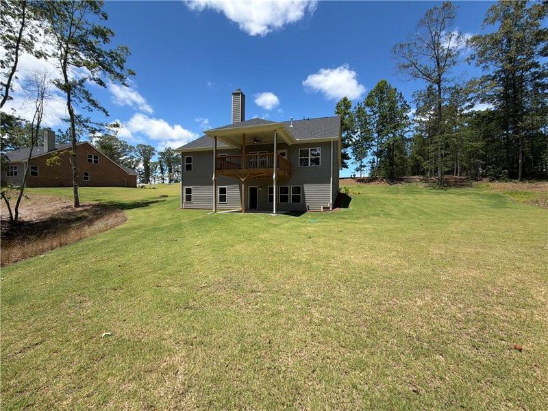 Exterior details and patio area of a home in Tuscany Hills, Douglasville (Image 18).
