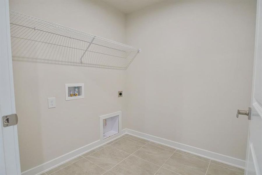 Spacious, unfurnished interior of a new home in Canterbrook Farms 2-Story, Fountain Inn (Image 18).