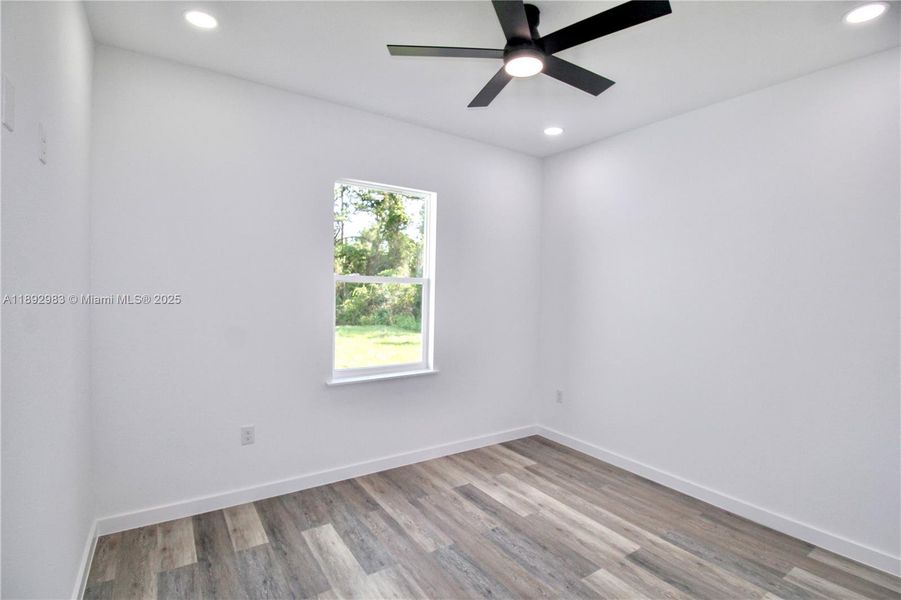 Spacious, unfurnished interior of a new home in , Lake Placid (Image 22).