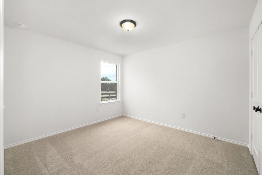 Spacious, unfurnished interior of a new home in Creekside at Estancia, Austin (Image 24).