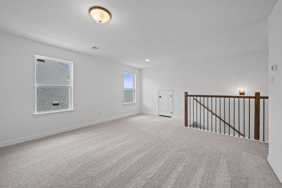 Spacious, unfurnished interior of a new home in Dellrose, Hockley (Image 17).