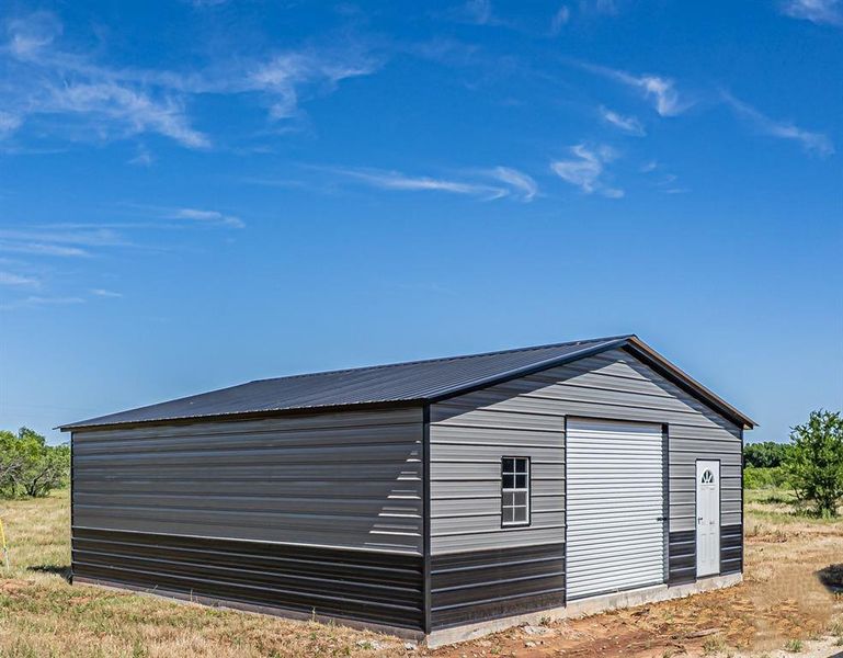 Exterior details and patio area of a home in , Bellevue (Image 3).