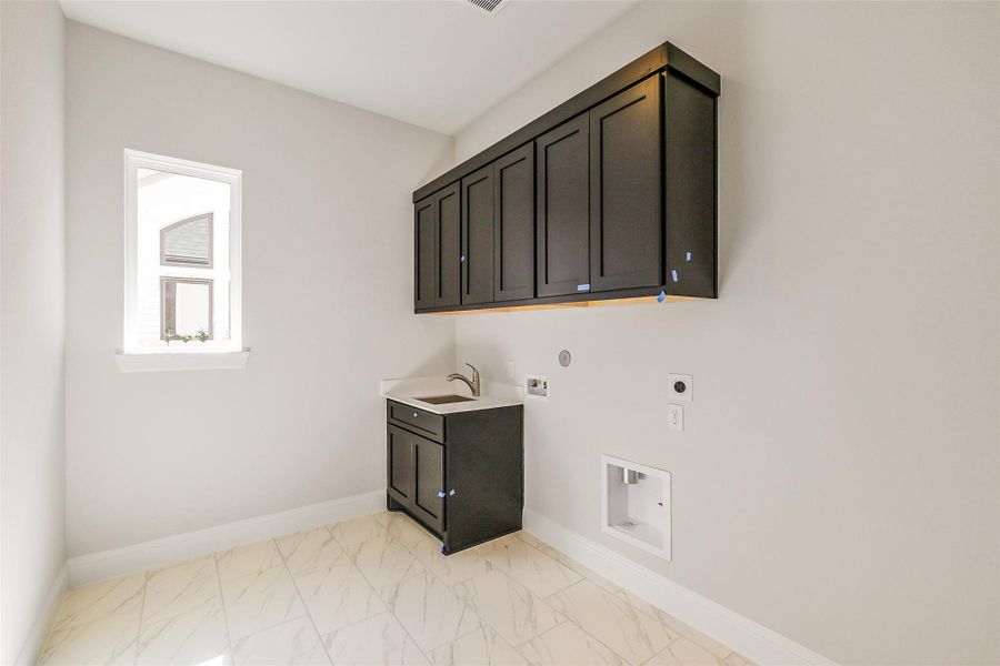 Image 43 of a home in Evergreen 70'. Image 43 of a home in Evergreen 70'.