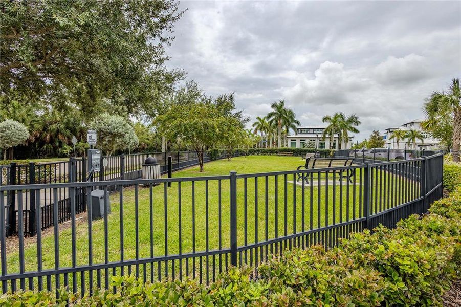 Community amenities in , Ruskin (Image 49).