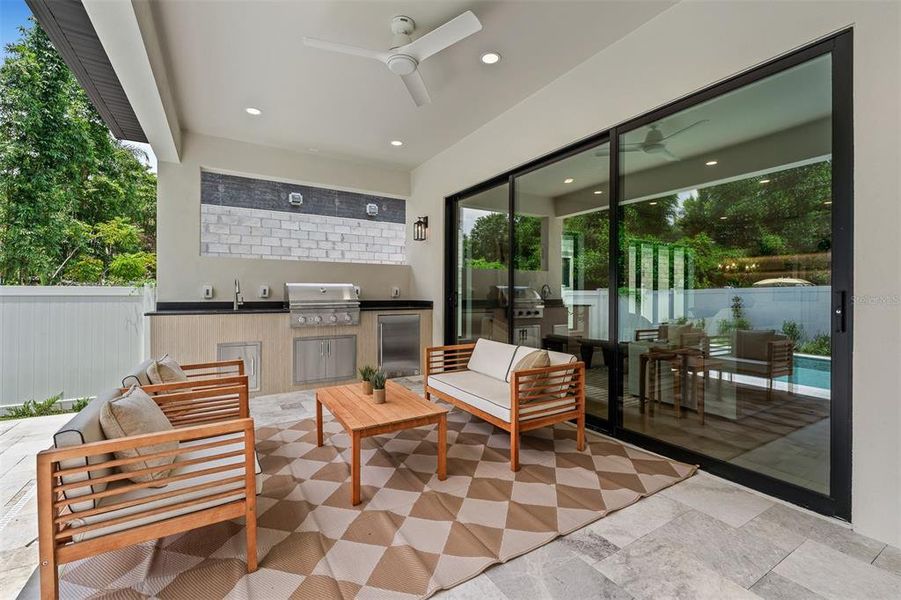 Exterior details and patio area of a home in , Orlando (Image 28).