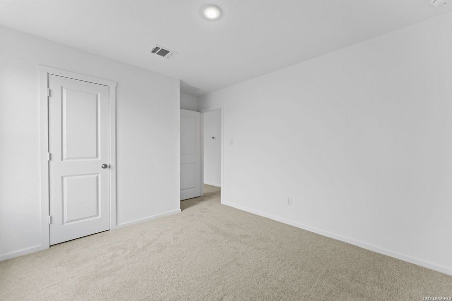 Spacious, unfurnished interior of a new home in Waterwheel, San Antonio (Image 25).
