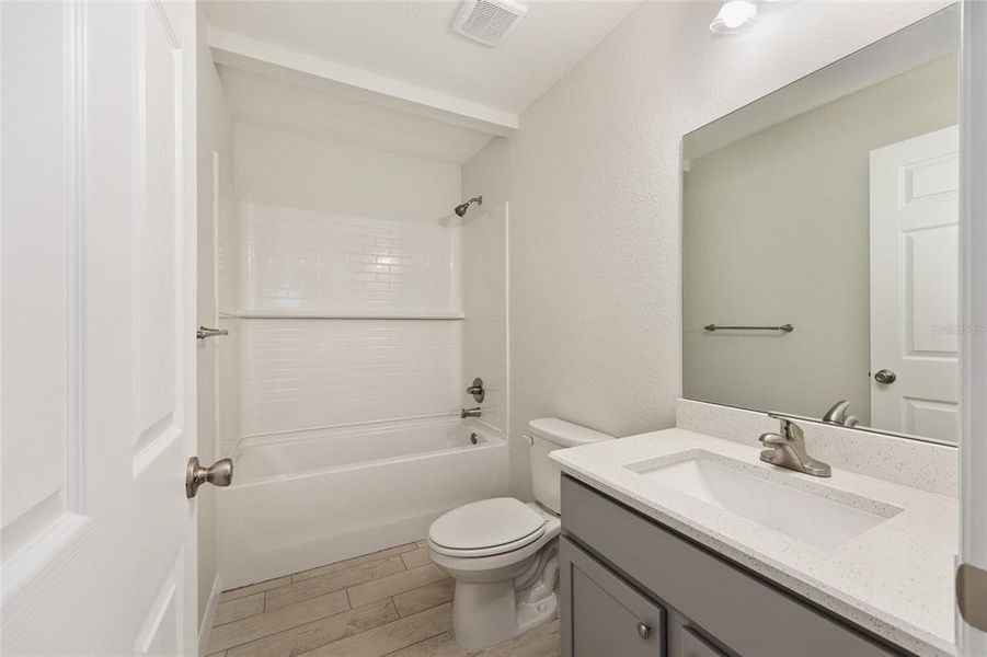 Furnished interior view inside a new home in , Ocala (Image 9).