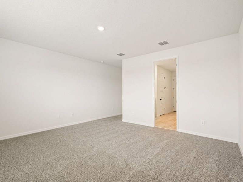 Spacious, unfurnished interior of a new home in Oakfield Trails - Signature Series, Parrish (Image 17). Spacious, unfurnished interior of a new home in Oakfield Trails - Signature Series, Parrish (Image 17).