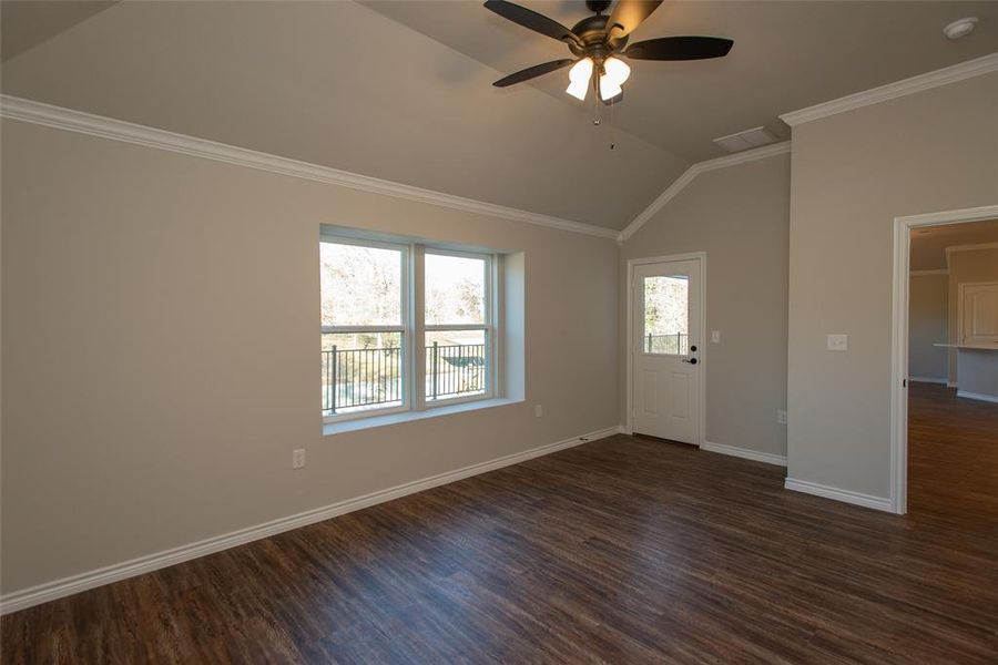 Spacious, unfurnished interior of a new home in , Mabank (Image 24).