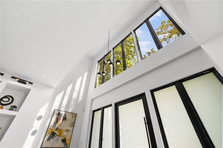 Spacious, unfurnished interior of a new home in , Atlanta (Image 26).