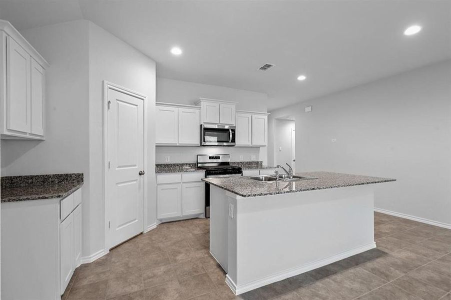 Furnished interior view inside a new home in , Fort Worth (Image 9).