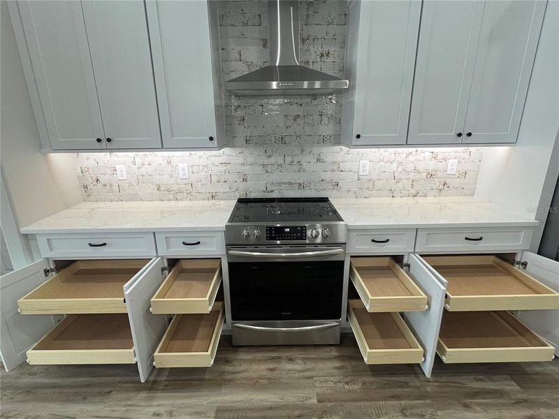 Image 53 of a home in .