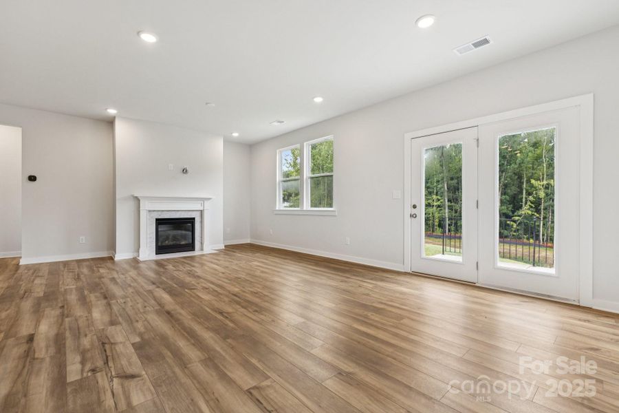 Spacious, unfurnished interior of a new home in Cannon Manor, Kannapolis (Image 12).