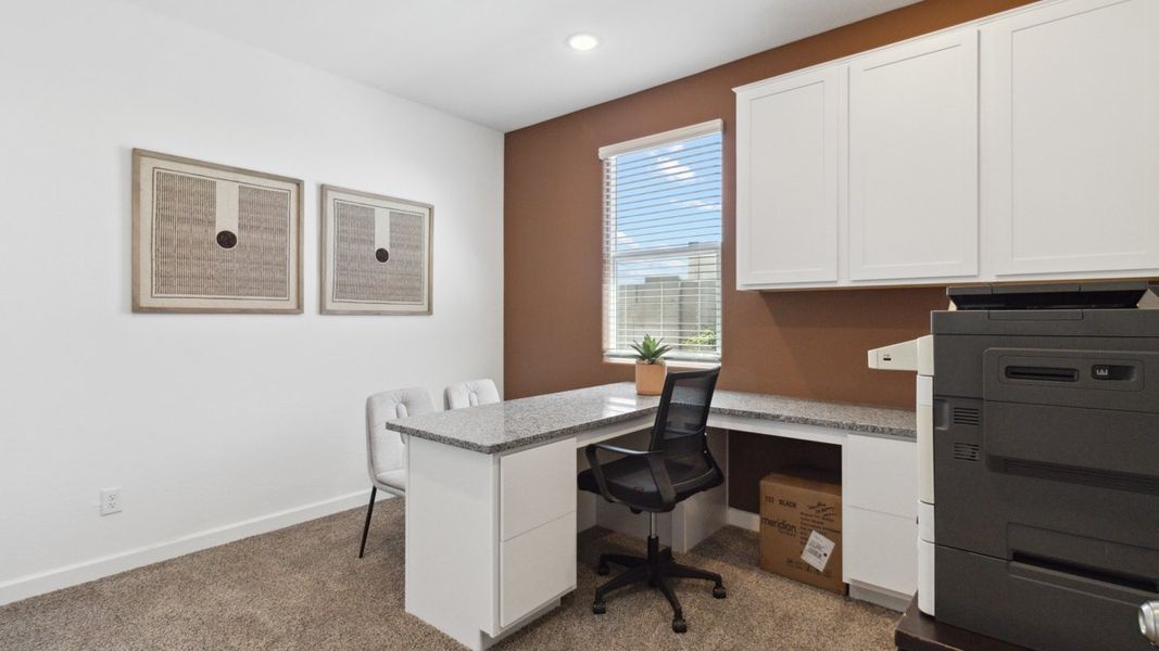 Furnished interior view inside a new home in Sorrento, Maricopa (Image 24).