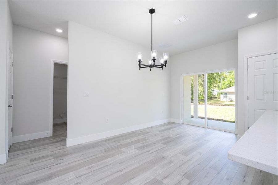 Spacious, unfurnished interior of a new home in , Citrus Springs (Image 8).