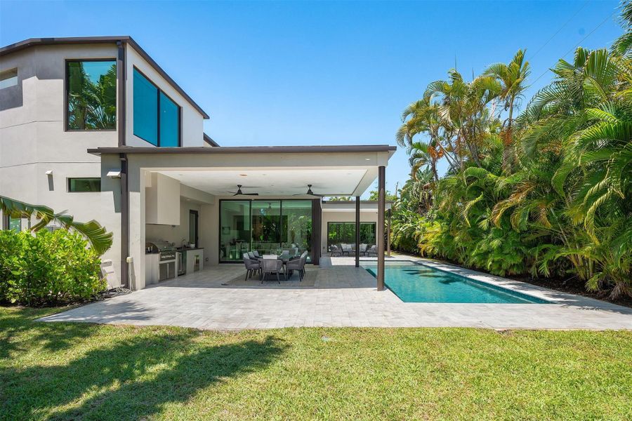 Exterior details and patio area of a home in , Fort Lauderdale (Image 32).