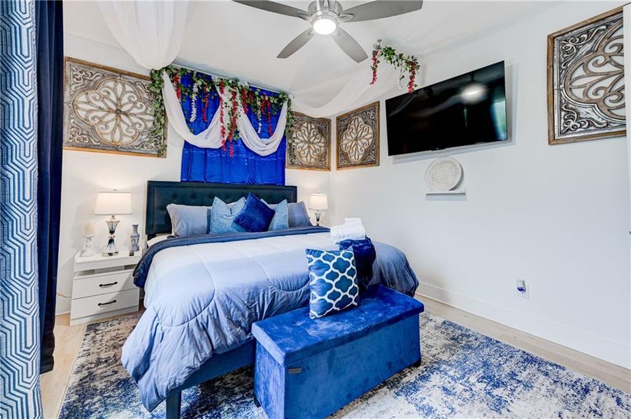 Furnished interior view inside a new home in , Atlanta (Image 19).