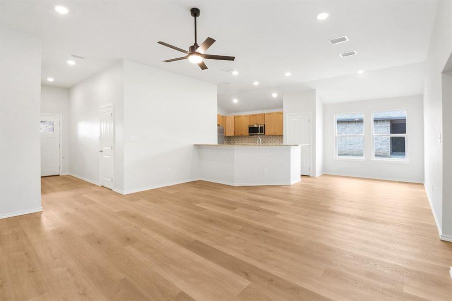 Spacious, unfurnished interior of a new home in , Coleman (Image 21).