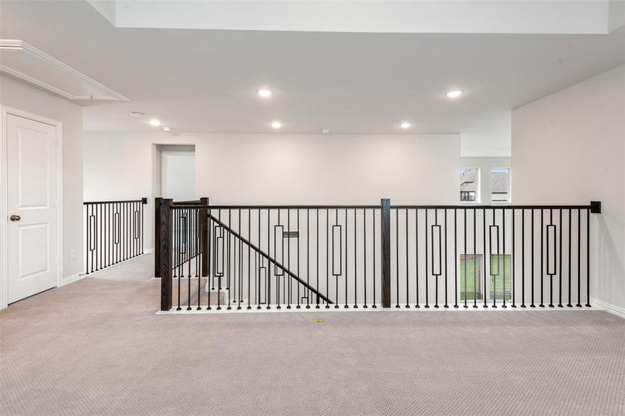Spacious, unfurnished interior of a new home in , Oak Point (Image 21).