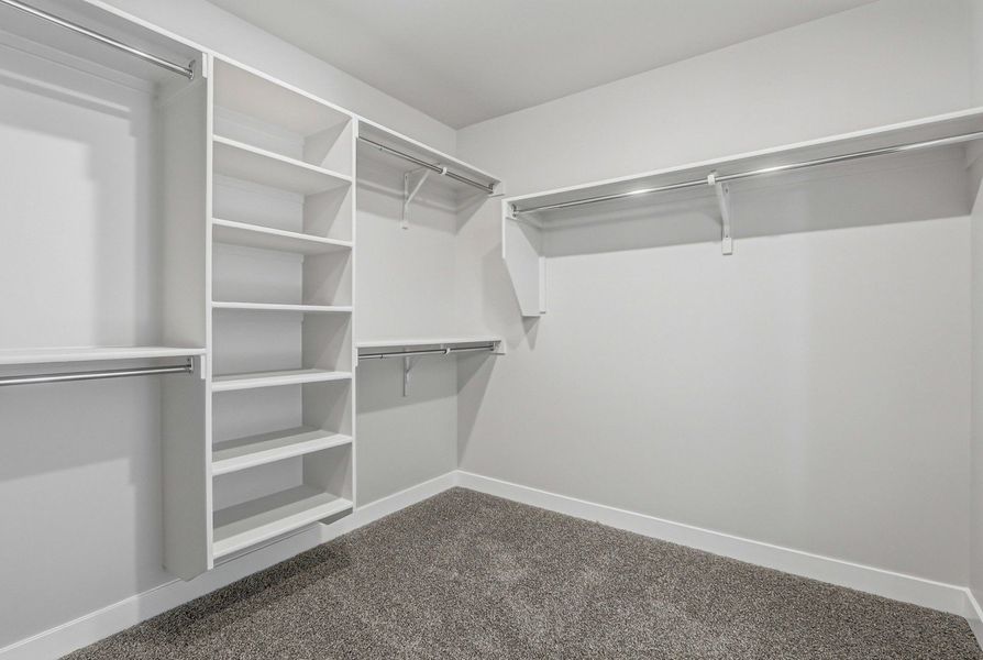 Spacious, unfurnished interior of a new home in Emerald Estates, El Paso (Image 21).