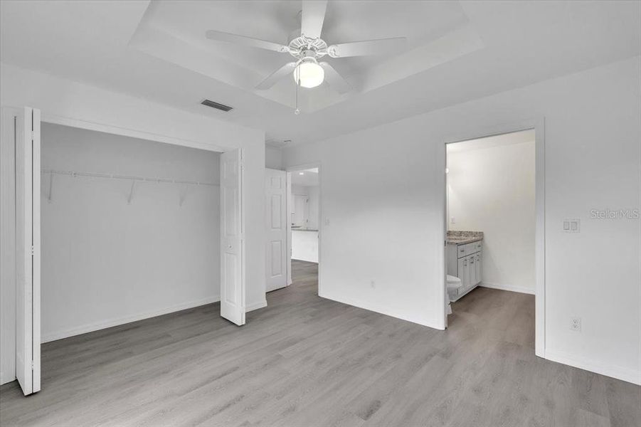 Spacious, unfurnished interior of a new home in , Punta Gorda (Image 14).
