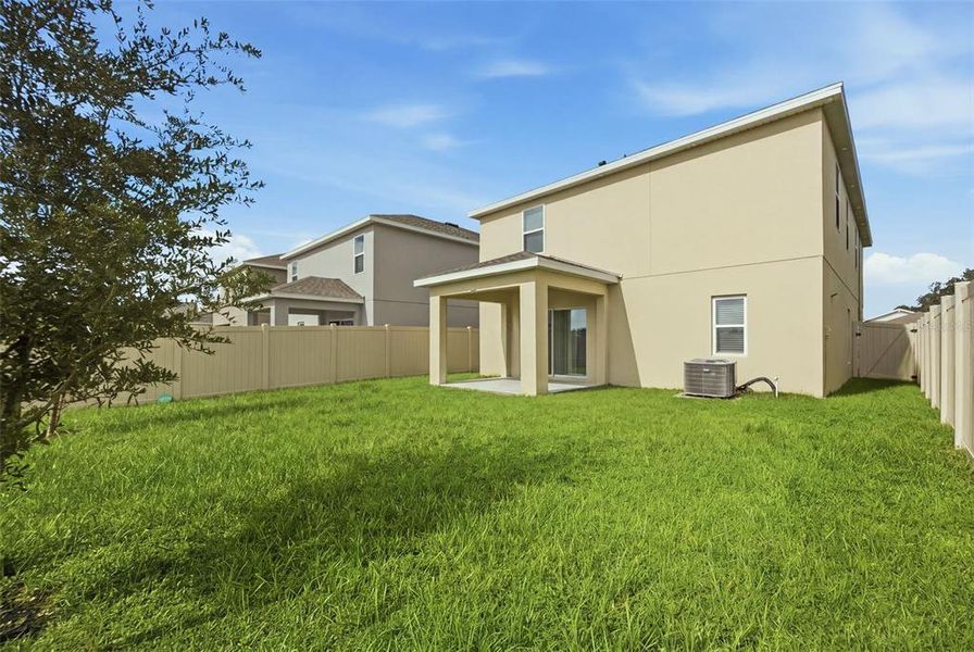 Exterior details and patio area of a home in , Kissimmee (Image 27). Exterior details and patio area of a home in , Kissimmee (Image 27).