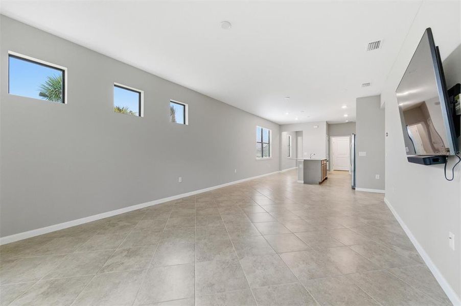 Spacious, unfurnished interior of a new home in , North Port (Image 12).
