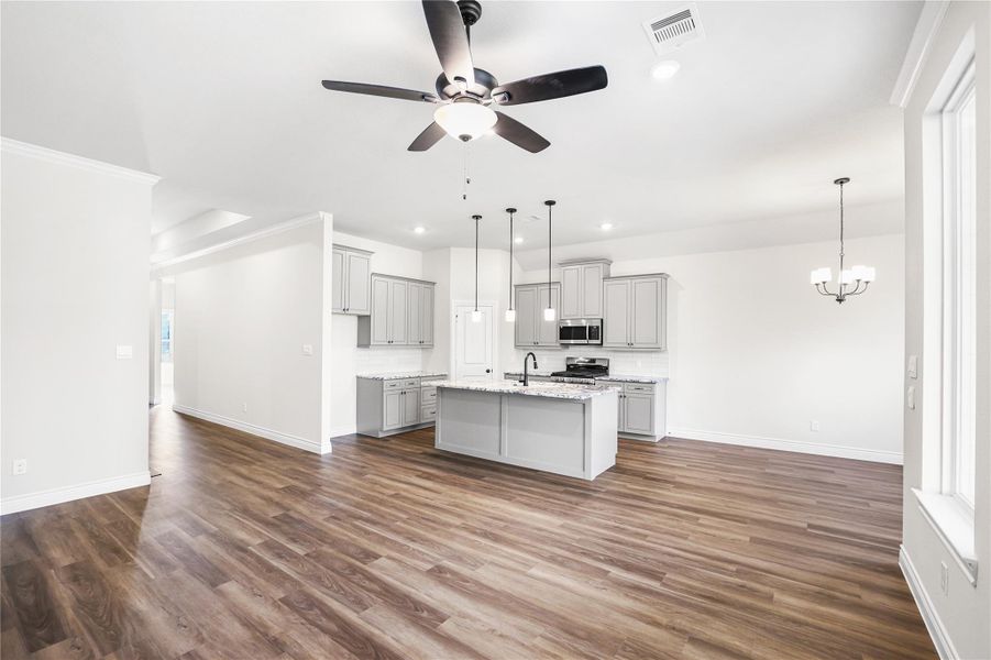 Furnished interior view inside a new home in Lexington Heights, Willis (Image 19). Furnished interior view inside a new home in Lexington Heights, Willis (Image 19).