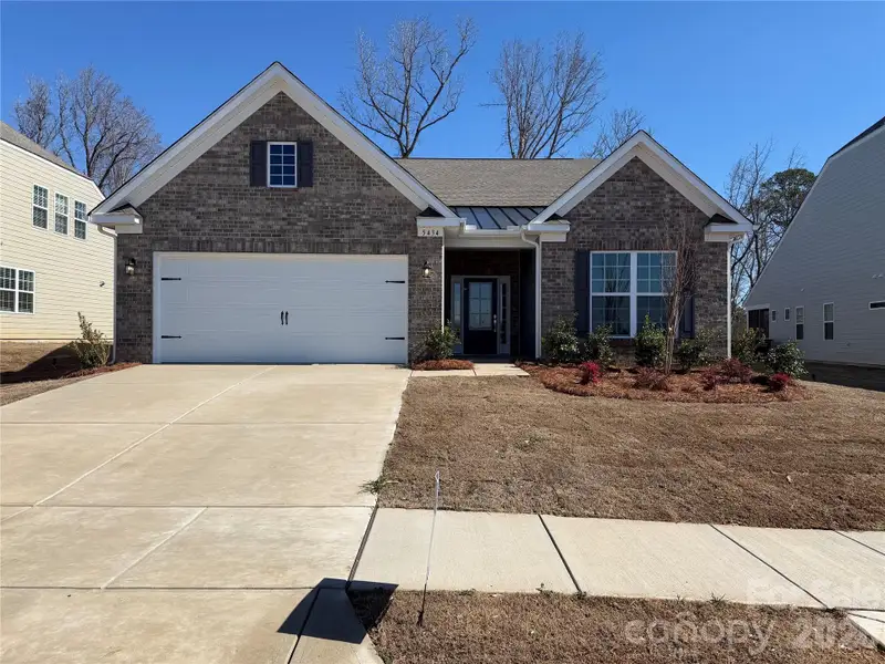 Front exterior of a new home in Roselyn, Lancaster, SC, highlighting curb appeal (Image 1). Front exterior of a new home in Roselyn, Lancaster, SC, highlighting curb appeal (Image 1).