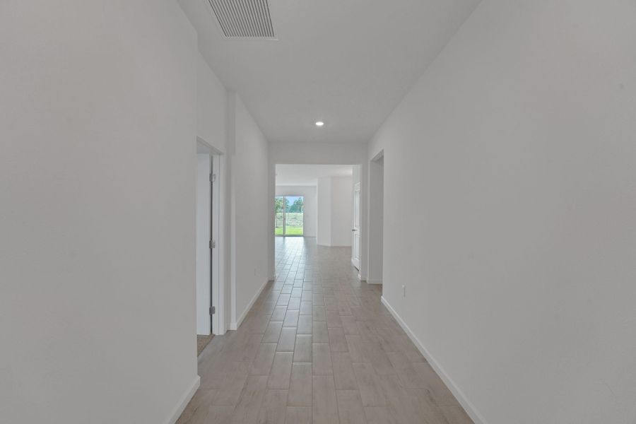 4br New Home in Winter Haven, FL.  - Slide 33