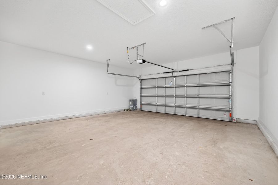 Spacious, unfurnished interior of a new home in , Palatka (Image 19). Spacious, unfurnished interior of a new home in , Palatka (Image 19).