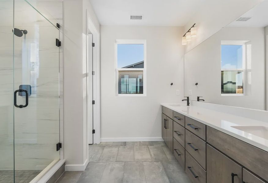 Homesite 46 Primary Bath - 14 of 20