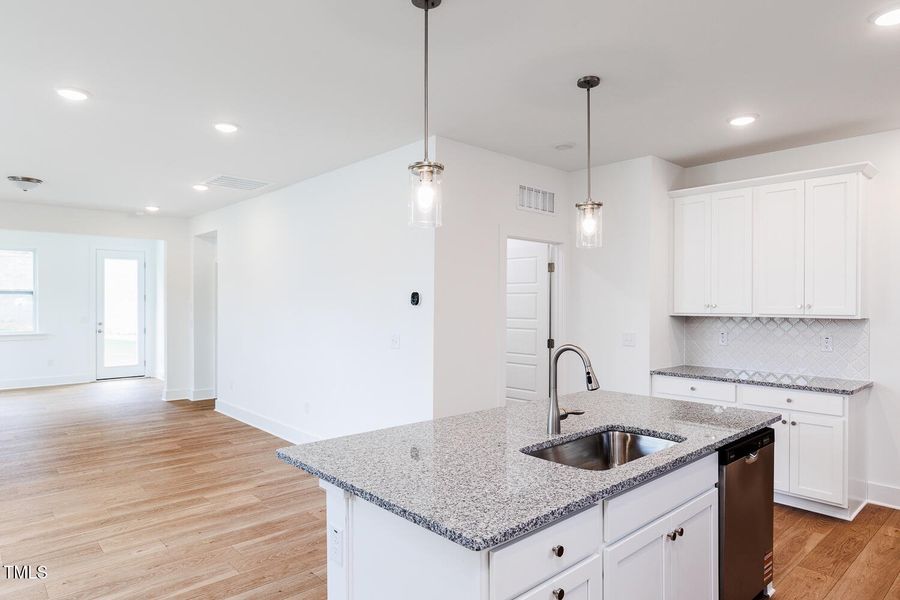 Lot 25 Kitchen Island Lot 25 Kitchen Island