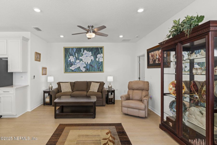 Furnished interior view inside a new home in , St. Augustine (Image 34).